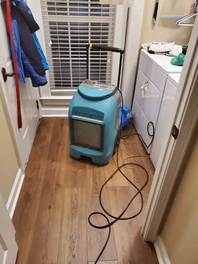 Commercial dehumidifier deployed for Flood Damage Cleanup in Salt Lake City